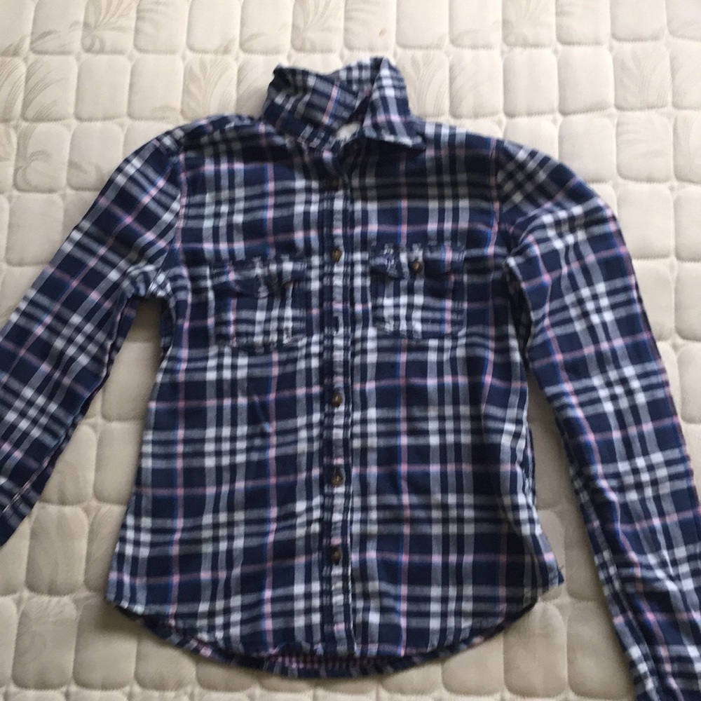 I’m selling an Abercrombie kids flannel